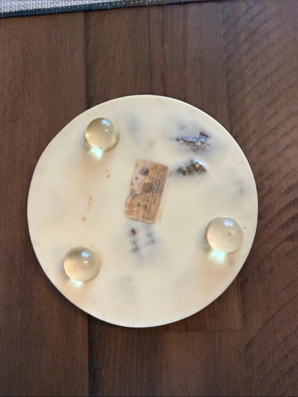 Round Cream Marble-Look Decorative Coaster / Trivet with Clear Bump Feet
